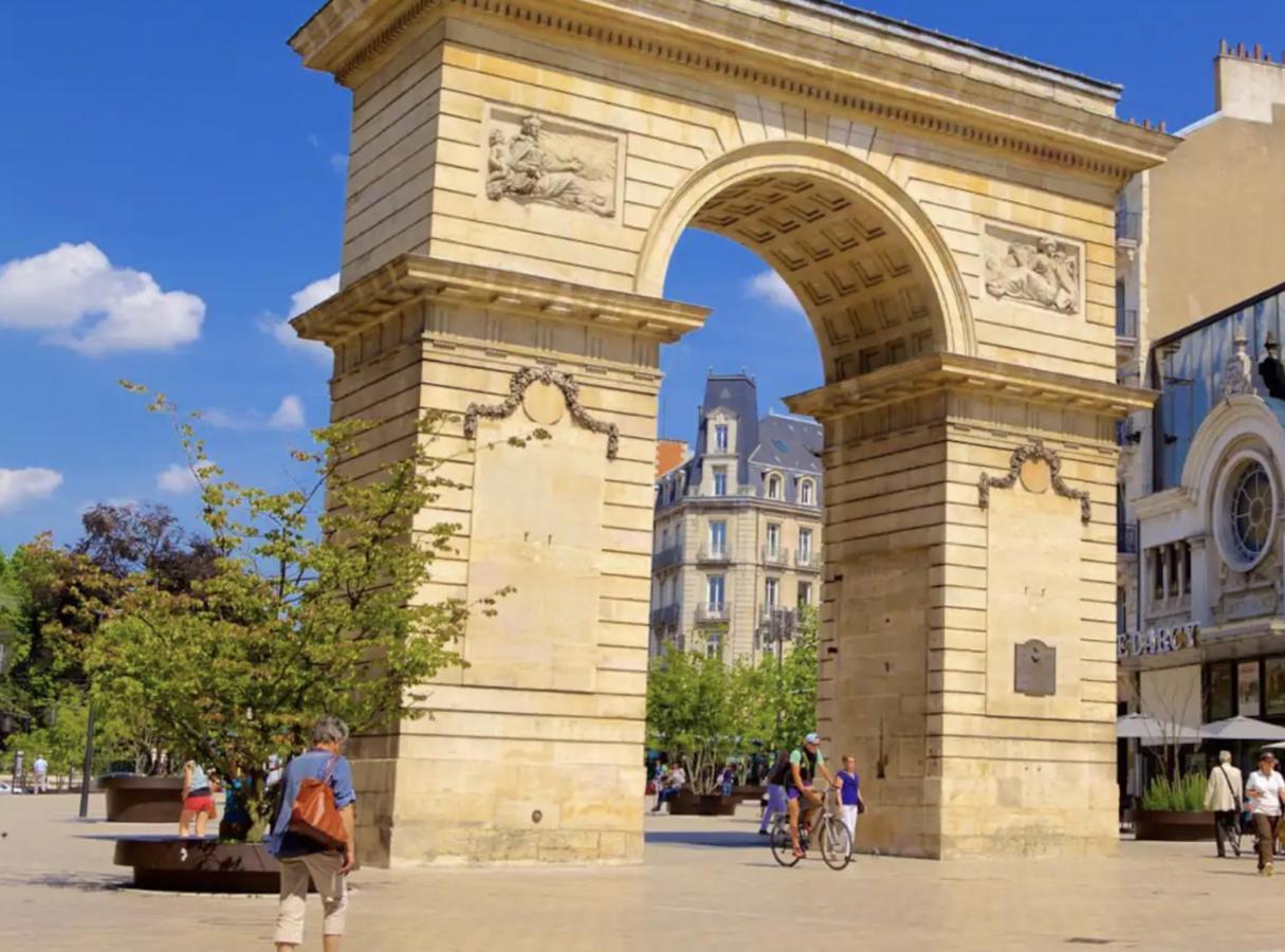 Chambre Cocoon Dans Une Maison Avec Spa Et Jardin En Centre Ville Dijon Exterior foto